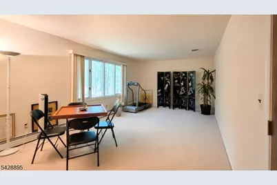 8 De Hart Rd, Parsippany, NJ 07054 - Photo 15