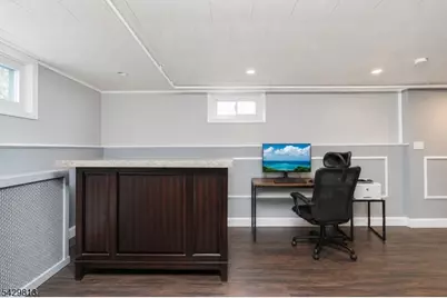 65 Hilltop Ct, Clifton, NJ 07012 - Photo 19