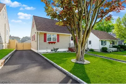 65 Hilltop Ct, Clifton, NJ 07012 - Photo 3
