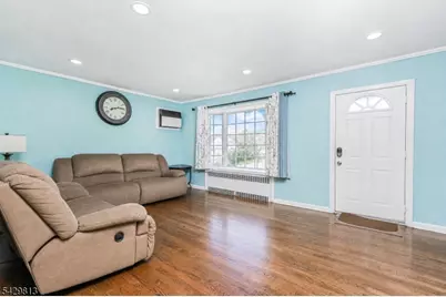 65 Hilltop Ct, Clifton, NJ 07012 - Photo 5