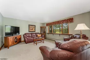 87 Buckhorn Dr, White Township, NJ 07823 - Photo 11