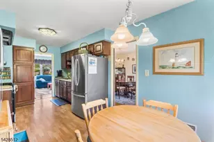 37 Manchester Way, Montville Township, NJ 07058 - Photo 15
