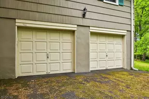 200 Pleasant Plains Rd, Long Hill Township, NJ 07980 - Photo 27