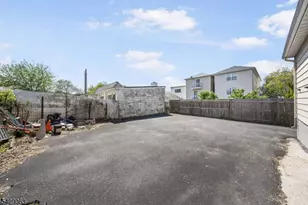 466 Delavan Ave, Newark, NJ 07107 - Photo 23