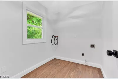 1318 Marcella Dr, Union Township, NJ 07083 - Photo 31