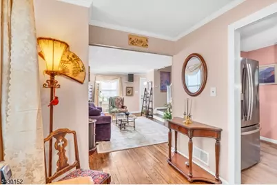 26 Park Ter, Cranford Township, NJ 07016 - Photo 5