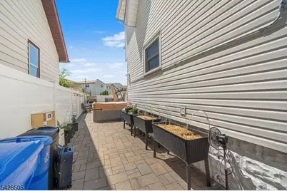 333 Amon Ter, Linden, NJ 07036 - Photo 27