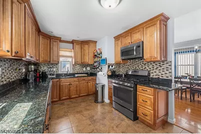 333 Amon Ter, Linden, NJ 07036 - Photo 11