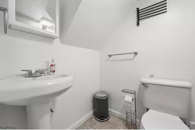 333 Amon Ter, Linden, NJ 07036 - Photo 31