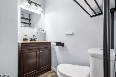 333 Amon Ter, Linden, NJ 07036 - Photo 15