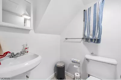 333 Amon Ter, Linden, NJ 07036 - Photo 25