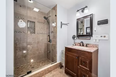 333 Amon Ter, Linden, NJ 07036 - Photo 23