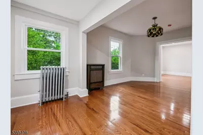 6 Hughes Pl, Summit, NJ 07901 - Photo 5