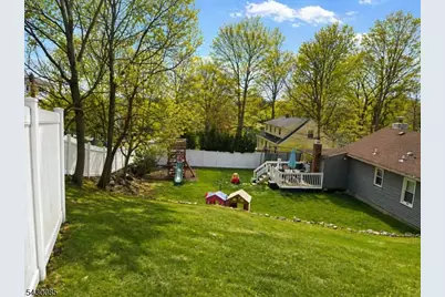 75 Lake Trl E, Wayne, NJ 07470 - Photo 11