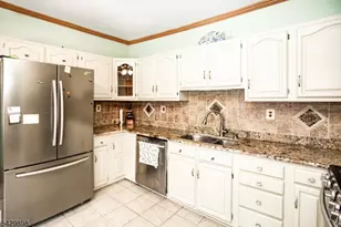 54 N 13th St, Hawthorne, NJ 07506 - Photo 13