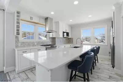 241 Hillside Rd, Elizabeth, NJ 07208 - Photo 3