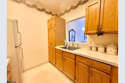 1302 Richmond Rd #302, West Milford, NJ 07480 - Photo 3