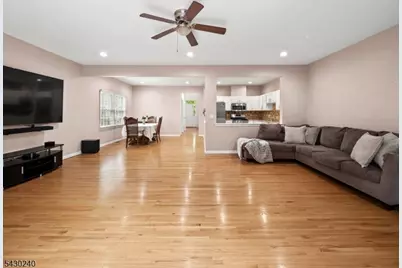 67 Rhyan Dr, Parsippany, NJ 07054 - Photo 3