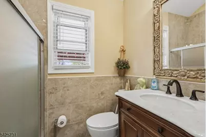 296 Montclair Ave, Newark, NJ 07104 - Photo 19
