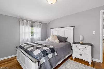 60 Edgemere Rd, Livingston, NJ 07039 - Photo 25
