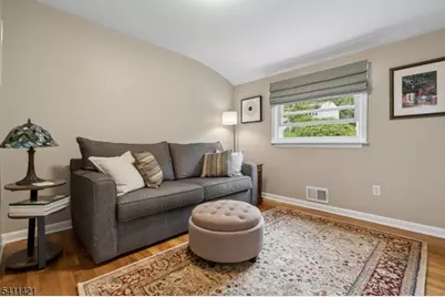60 Edgemere Rd, Livingston, NJ 07039 - Photo 29