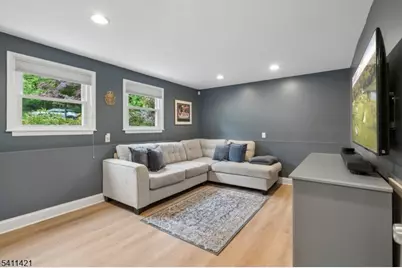 60 Edgemere Rd, Livingston, NJ 07039 - Photo 31