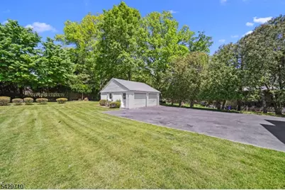35 Mulder Ln, Midland Park, NJ 07432 - Photo 15