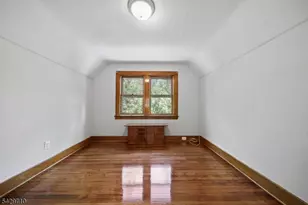 35 Mulder Ln, Midland Park, NJ 07432 - Photo 11