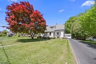 35 Mulder Ln, Midland Park, NJ 07432 - Photo 1