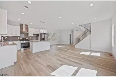 175 Brennan Concourse, Berkeley Township, NJ 08721 - Photo 3