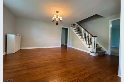 95 Hillside Ave, Livingston, NJ 07039 - Photo 5