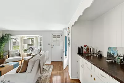 240 Clark St, Westfield Town, NJ 07090 - Photo 9