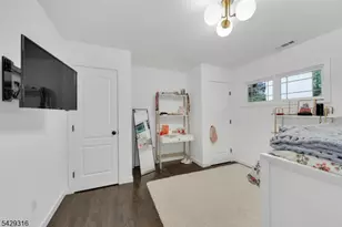 22 Fox Run Rd, Allendale, NJ 07401 - Photo 33
