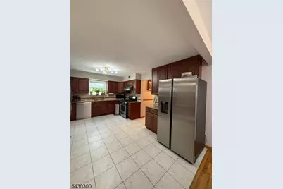 25 Spring St #A, Millburn, NJ 07041 - Photo 3