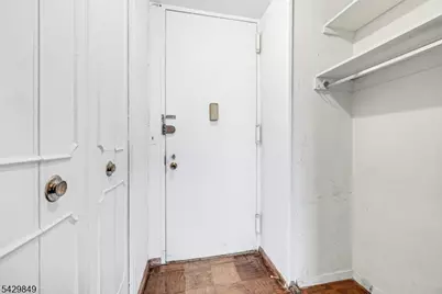 2077 Center Ave, Fort Lee, NJ 07024 - Photo 5