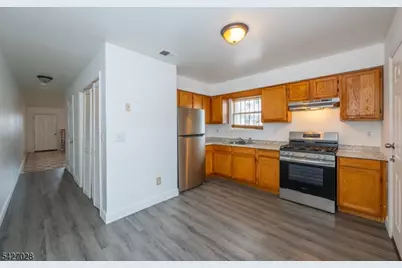 447 S 9th St, Newark, NJ 07103 - Photo 13