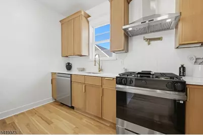 47 Darling Ave, Bloomfield, NJ 07003 - Photo 17