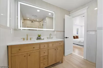 47 Darling Ave, Bloomfield, NJ 07003 - Photo 23