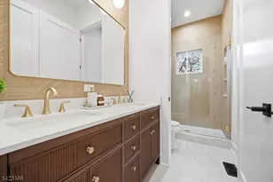 34 Crest View Hill Rd, Livingston, NJ 07039 - Photo 13