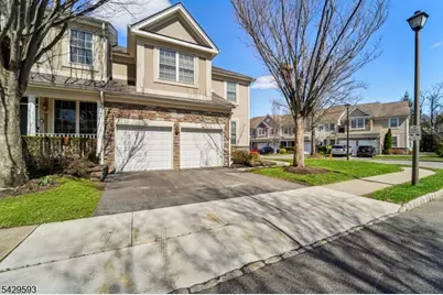 123 Levinberg Ln, Wayne Twp., NJ 07470 - Photo 3