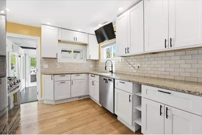 148 Jerome Pl, Bloomfield, NJ 07003 - Photo 23