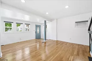 148 Jerome Pl, Bloomfield, NJ 07003 - Photo 17