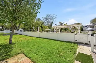 148 Jerome Pl, Bloomfield, NJ 07003 - Photo 35