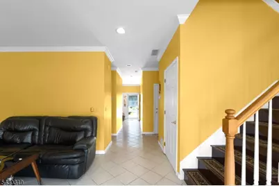 72 Albert Ct, Parsippany, NJ 07054 - Photo 3