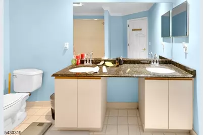 72 Albert Ct, Parsippany, NJ 07054 - Photo 23
