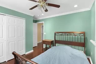 72 Albert Ct, Parsippany, NJ 07054 - Photo 15