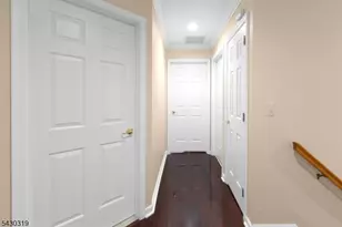 72 Albert Ct, Parsippany, NJ 07054 - Photo 21