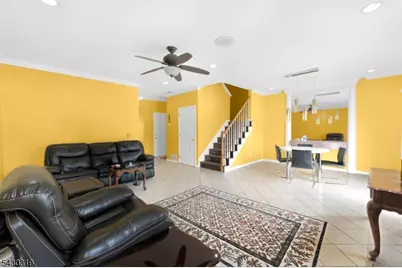 72 Albert Ct, Parsippany, NJ 07054 - Photo 25