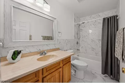 217 Vasser Dr, Piscataway Township, NJ 08854 - Photo 17