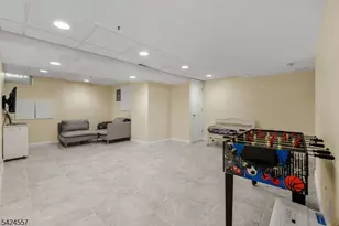 217 Vasser Dr, Piscataway Township, NJ 08854 - Photo 19
